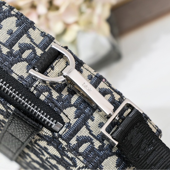 Dior Monogram Black and Gray Crossbody Bag - Picture 7 of 9